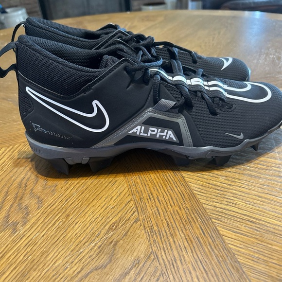 Nike Alpha Menace 3 Shark CV0582-010 Mens Size 11.5  Black Football Cleats - Picture 1 of 7